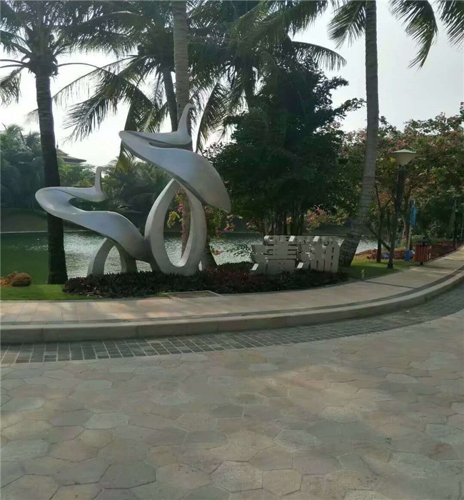  Carved round sculpture